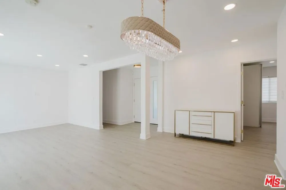 9620 Woodale Avenue Arleta, CA 91331