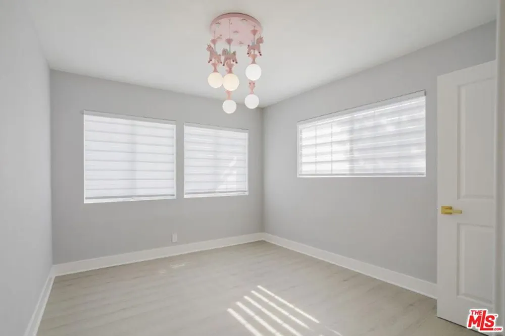 9620 Woodale Avenue Arleta, CA 91331