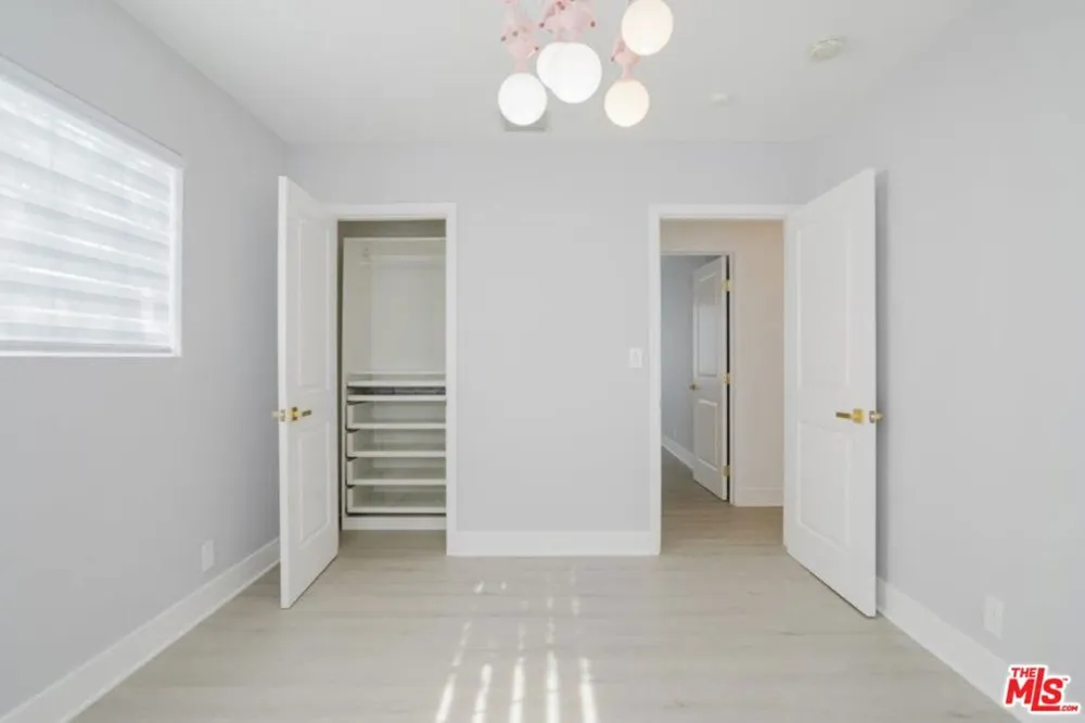 9620 Woodale Avenue Arleta, CA 91331