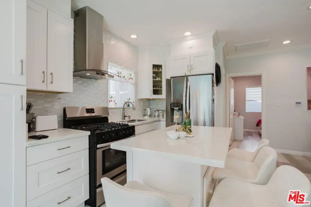 9620 Woodale Avenue Arleta, CA 91331