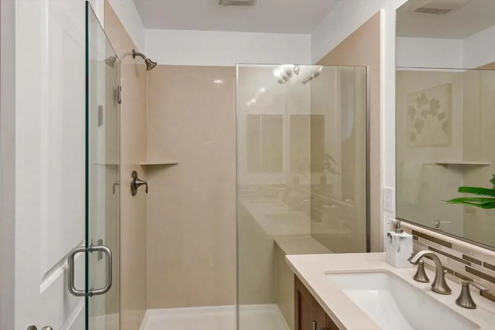 31 Artisan Way Menlo Park, CA 94025