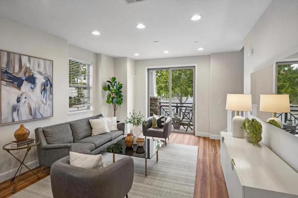 31 Artisan Way Menlo Park, CA 94025