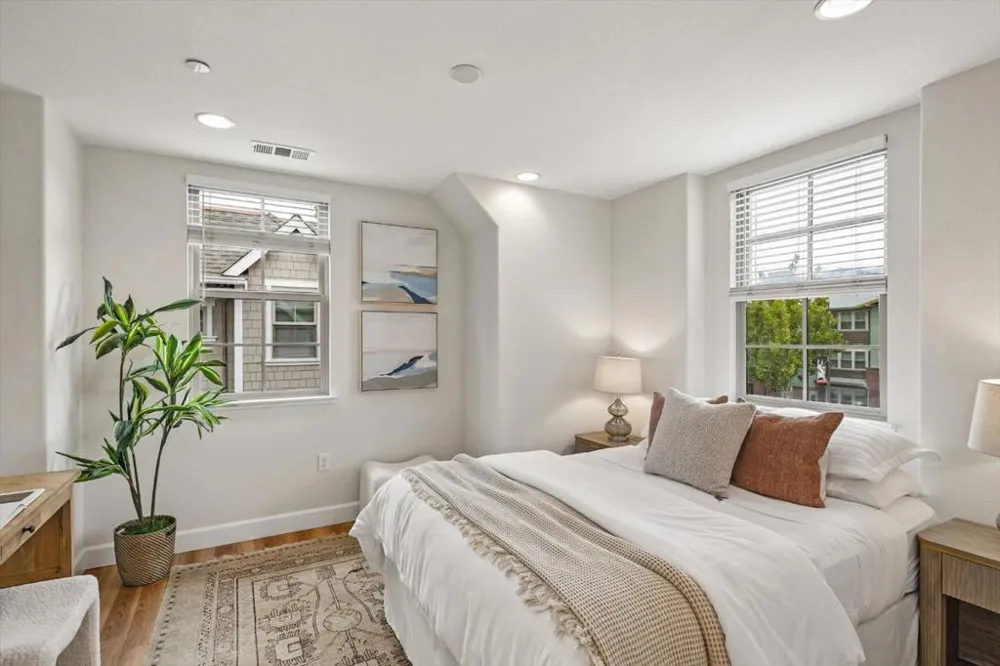 31 Artisan Way Menlo Park, CA 94025