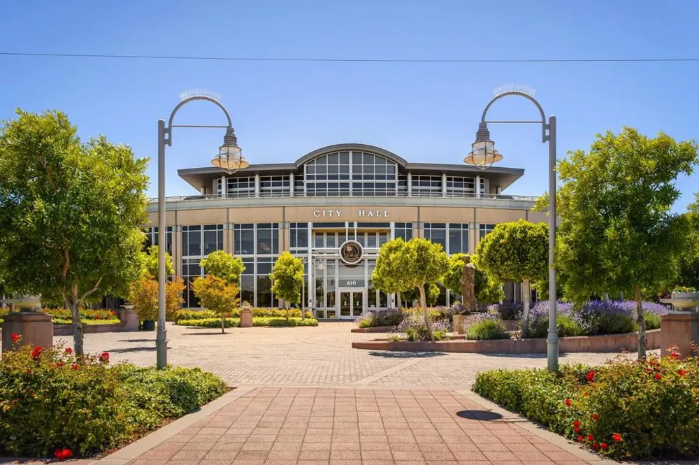 708 Thayer Lane #404 Foster City, CA 94404
