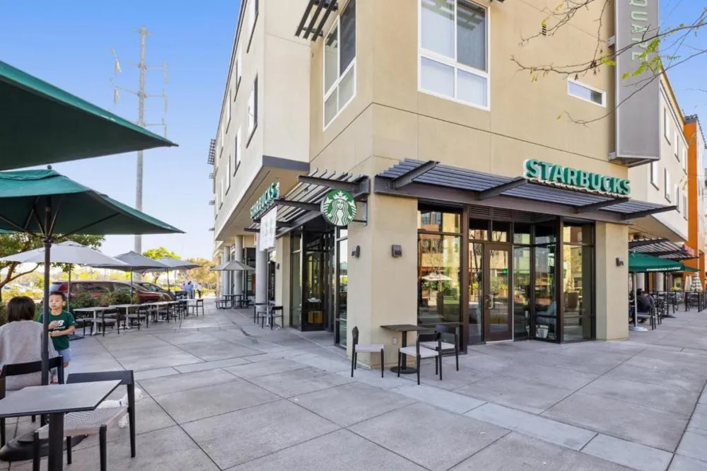708 Thayer Lane #404 Foster City, CA 94404
