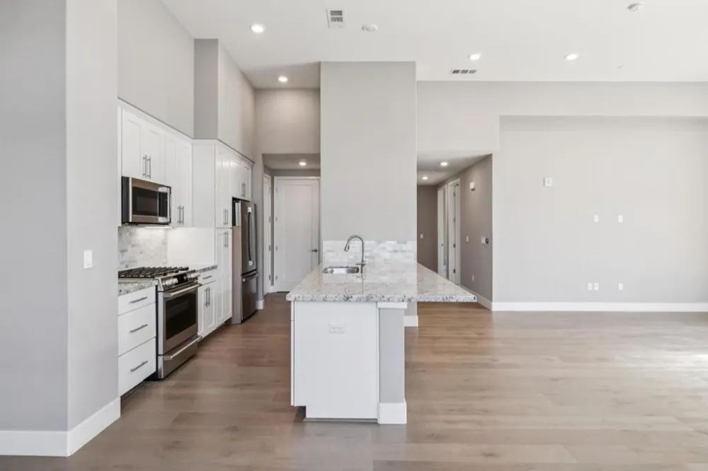 708 Thayer Lane #404 Foster City, CA 94404
