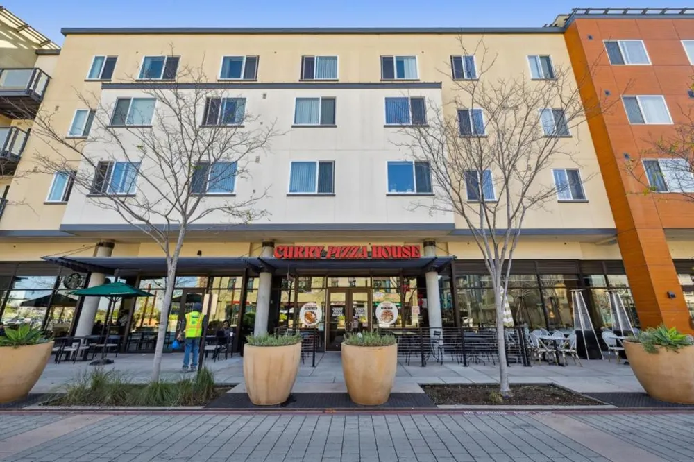 708 Thayer Lane #404 Foster City, CA 94404