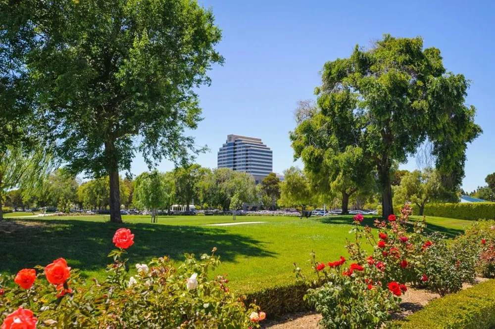 708 Thayer Lane #404 Foster City, CA 94404