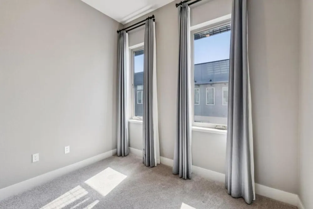 708 Thayer Lane #404 Foster City, CA 94404