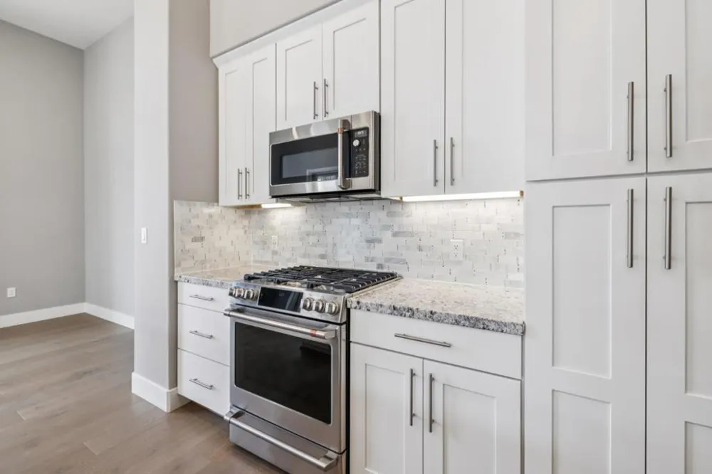708 Thayer Lane #404 Foster City, CA 94404