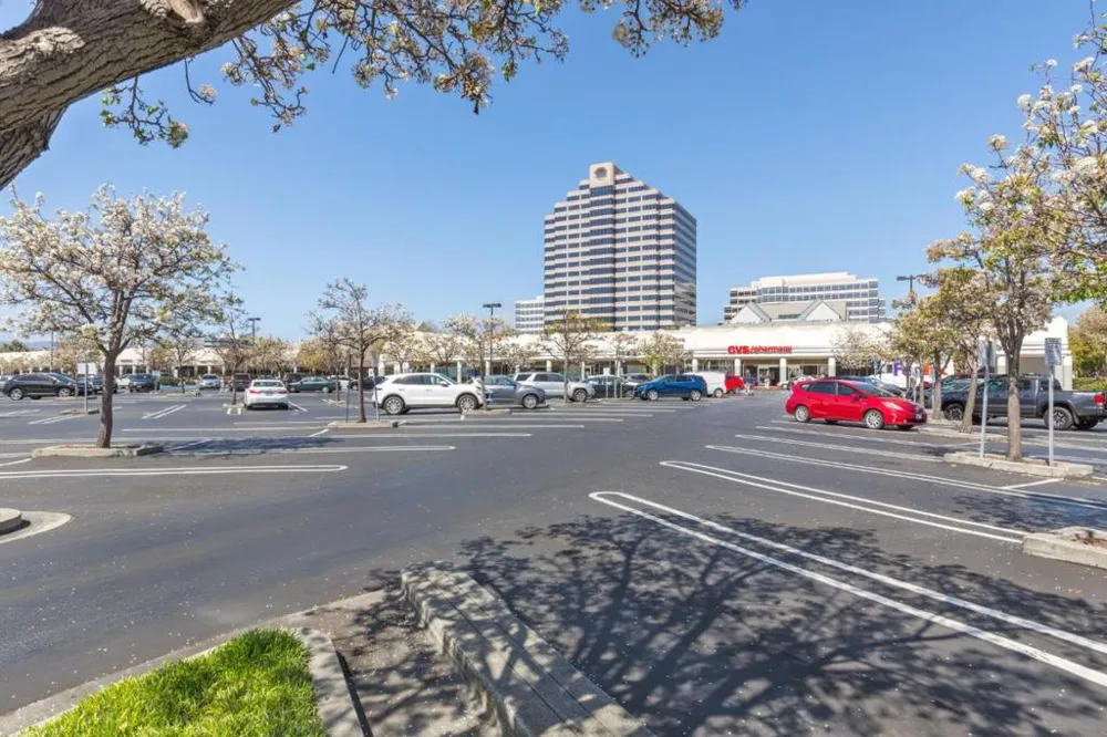 708 Thayer Lane #404 Foster City, CA 94404