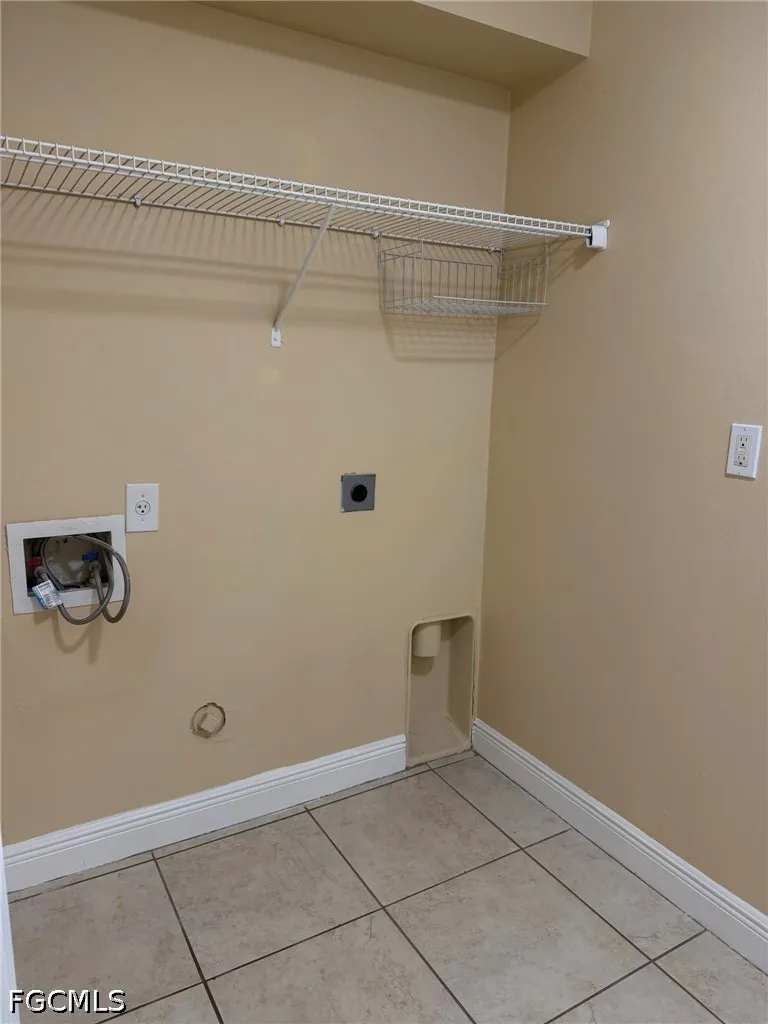 NW 21st Avenue Cape Coral, FL 33993