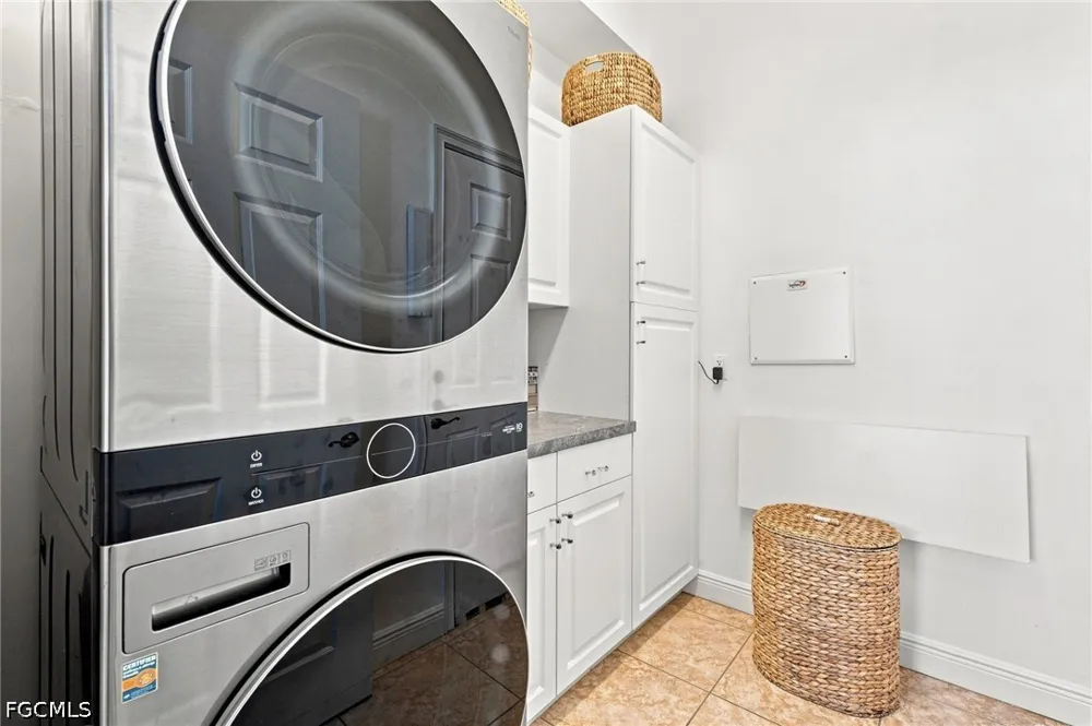 Camarelle Circle Fort Myers, FL 33913