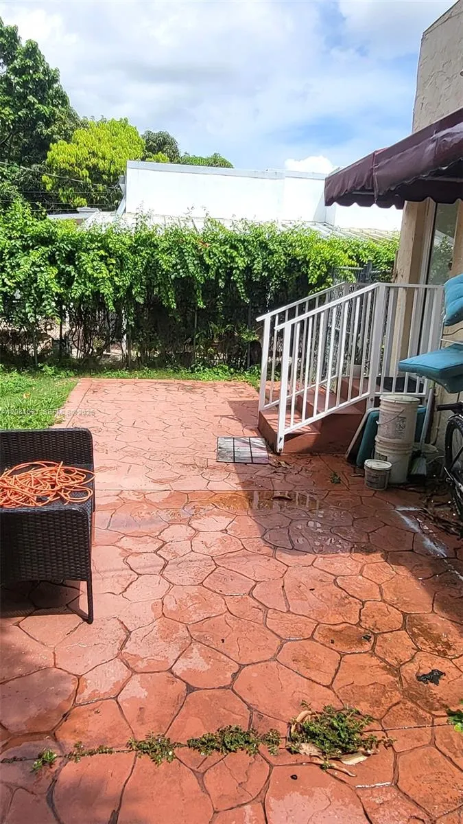 3057 SW 14th St Miami, FL 33145