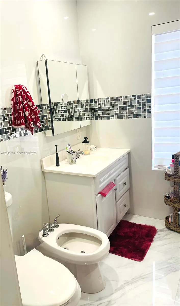 3057 SW 14th St Miami, FL 33145