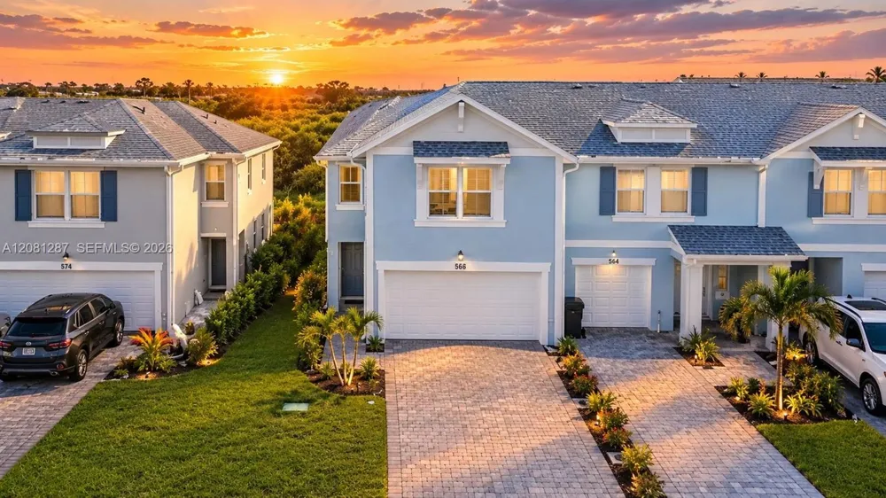 568 Salisbury Cir #568 Fort Pierce, FL 34982