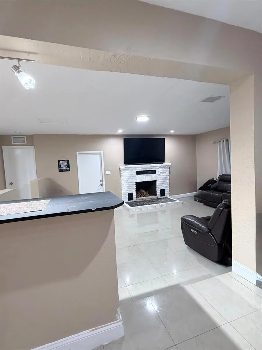 2000 SW 95TH TERRACE Miramar, FL 33025