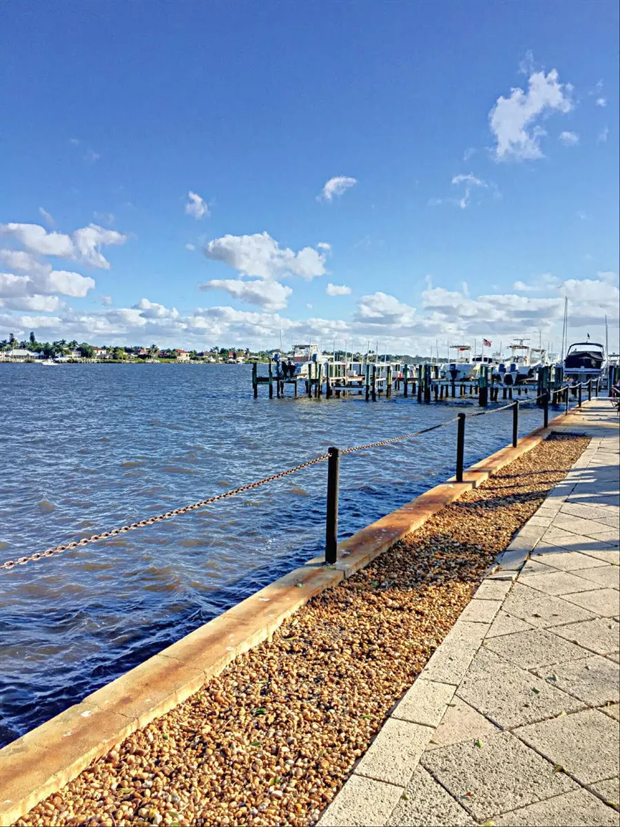 123 Yacht Club Way Hypoluxo, FL 33462