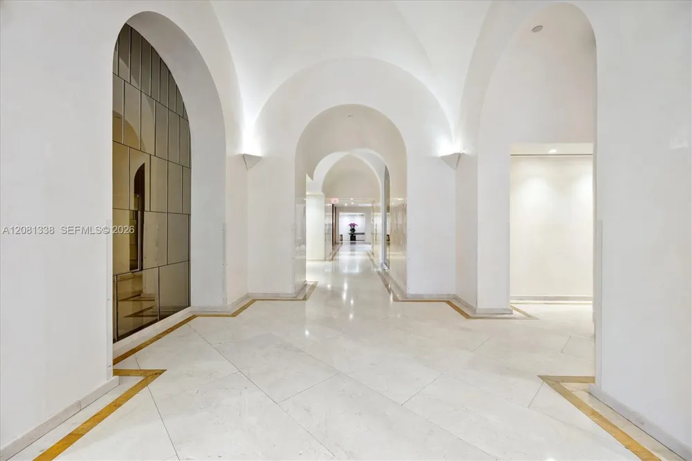 19355 Turnberry Way #19F Aventura, FL 33180