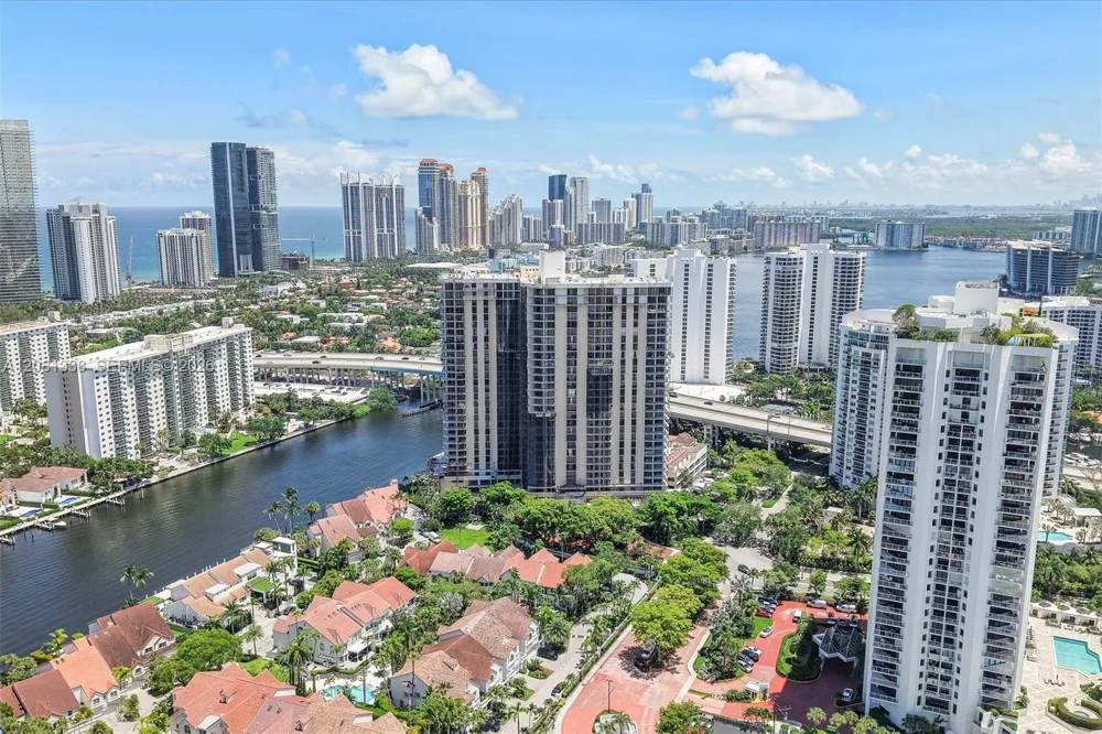 19355 Turnberry Way #19F Aventura, FL 33180