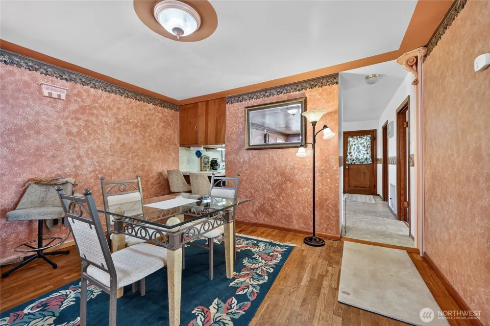 160 Gharet Road Randle, WA 98377