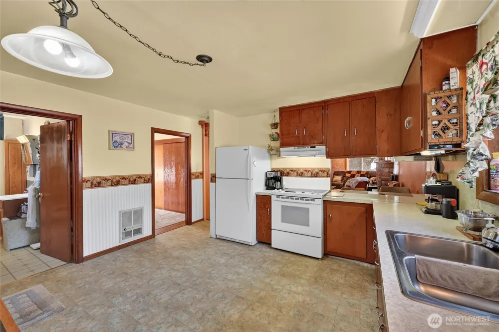 160 Gharet Road Randle, WA 98377