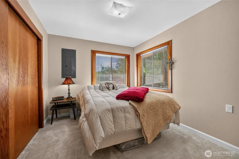 160 Gharet Road Randle, WA 98377