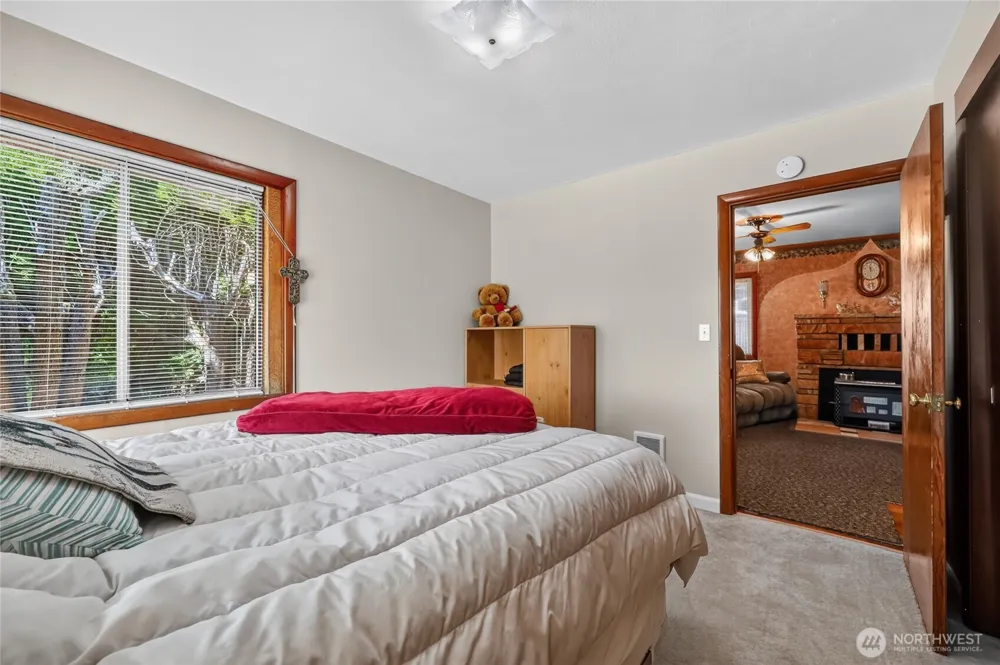 160 Gharet Road Randle, WA 98377