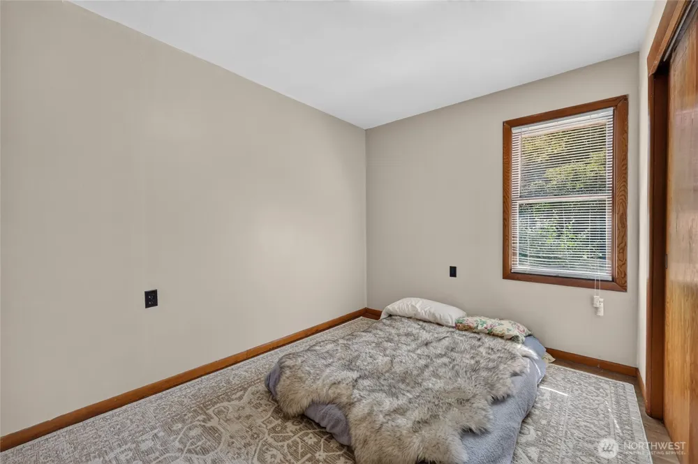 160 Gharet Road Randle, WA 98377