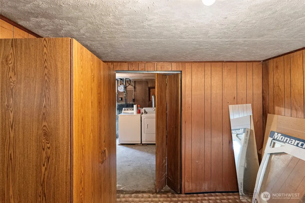 4727 Chico Way NW Bremerton, WA 98312