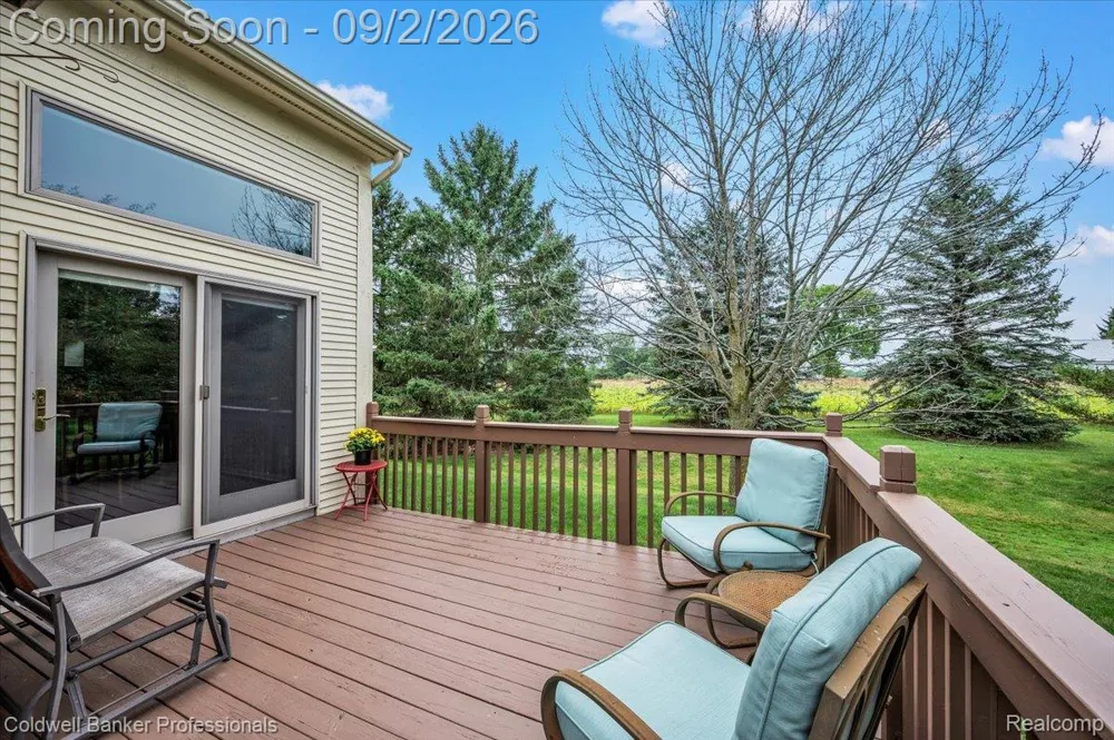 646 Rolling Hills Lane Lapeer City, MI 48446