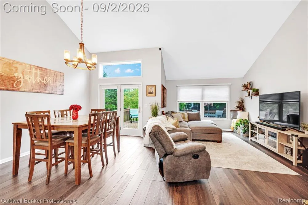646 Rolling Hills Lane Lapeer City, MI 48446