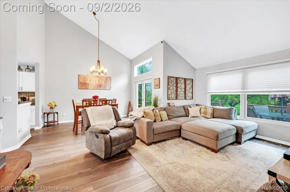 646 Rolling Hills Lane Lapeer City, MI 48446