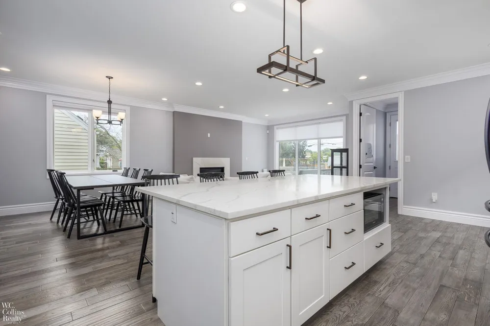 1624 Cole Street Birmingham City, MI 48009