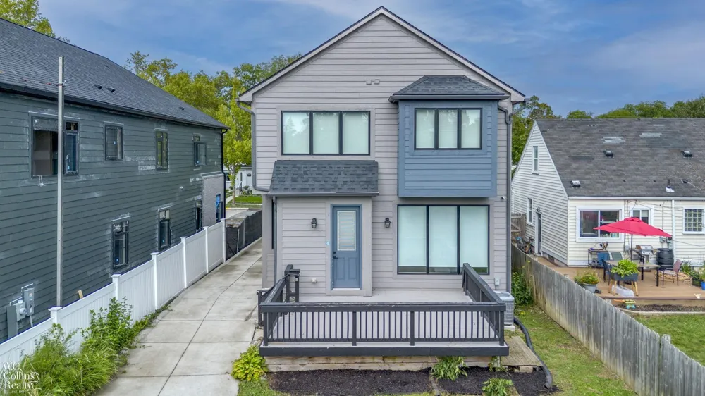 1624 Cole Street Birmingham City, MI 48009