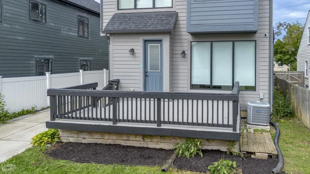 1624 Cole Street Birmingham City, MI 48009