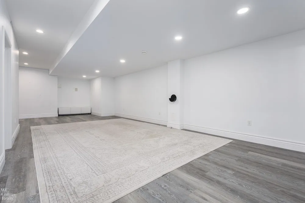1624 Cole Street Birmingham City, MI 48009