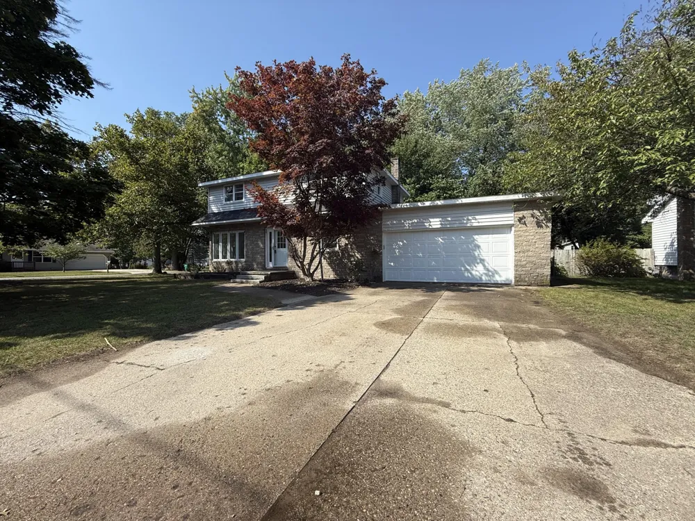 128 Tulgeywood Lane Whitehall City, MI 49461