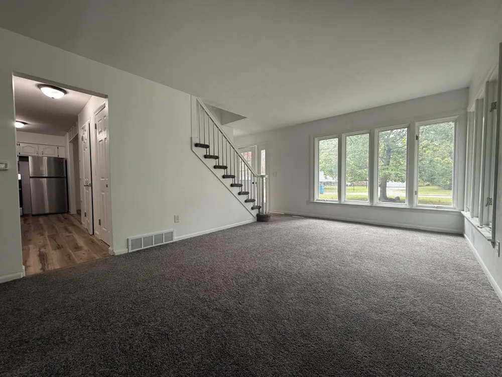 128 Tulgeywood Lane Whitehall City, MI 49461