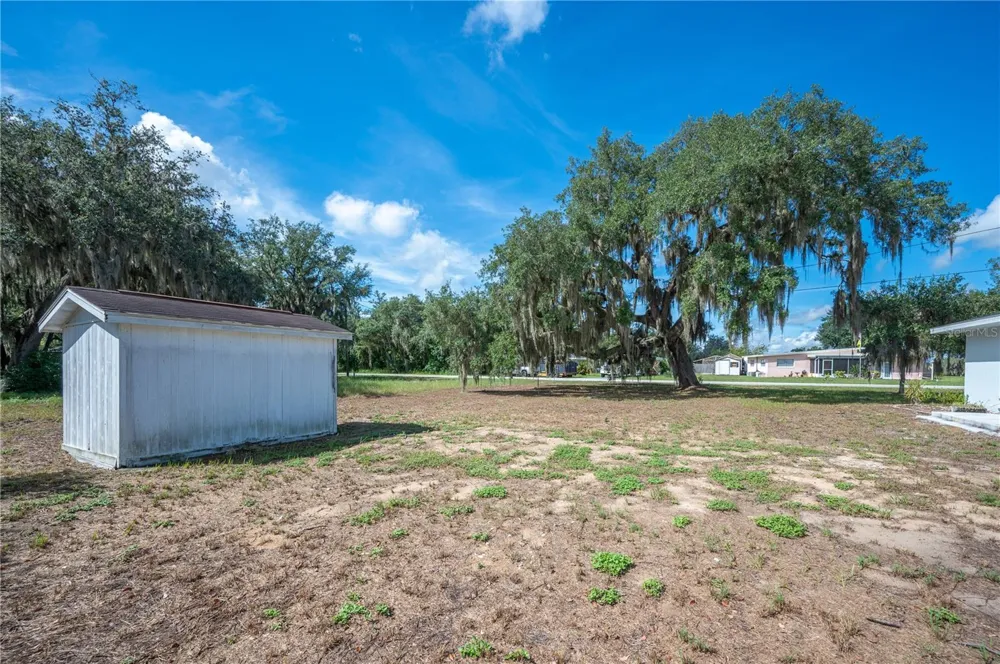2995 W LAKE CHILTON DRIVE Avon Park, FL 33825