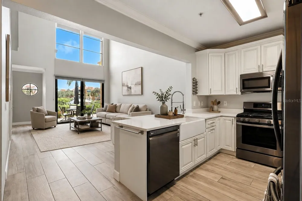 2741 VIA CIPRIANI #916A Clearwater, FL 33764