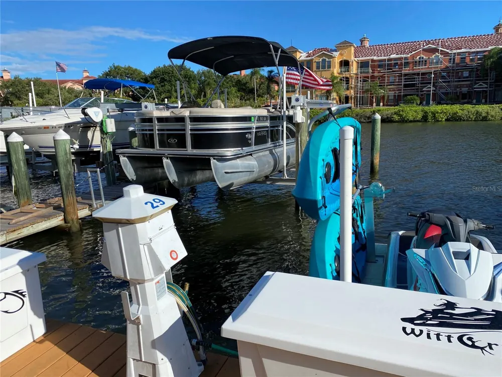 2741 VIA CIPRIANI #916A Clearwater, FL 33764