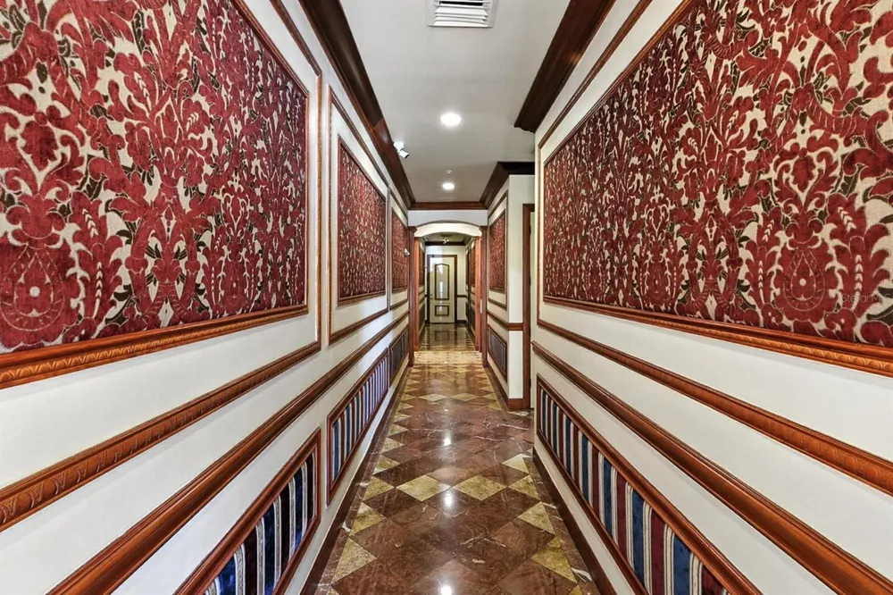 2741 VIA CIPRIANI #916A Clearwater, FL 33764