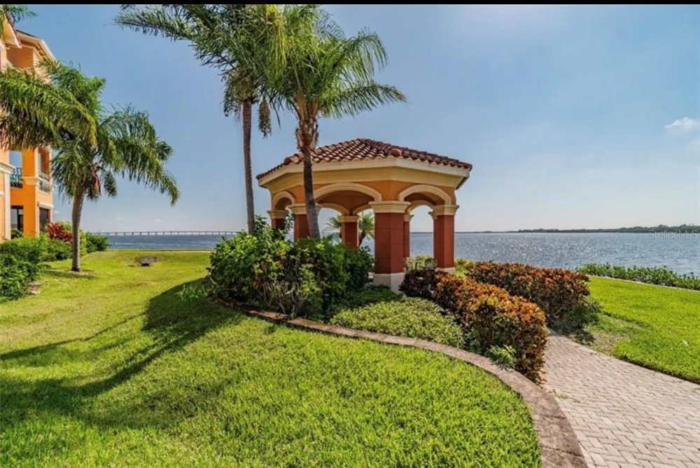 2741 VIA CIPRIANI #916A Clearwater, FL 33764
