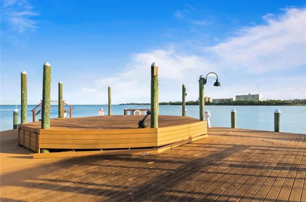 2741 VIA CIPRIANI #916A Clearwater, FL 33764