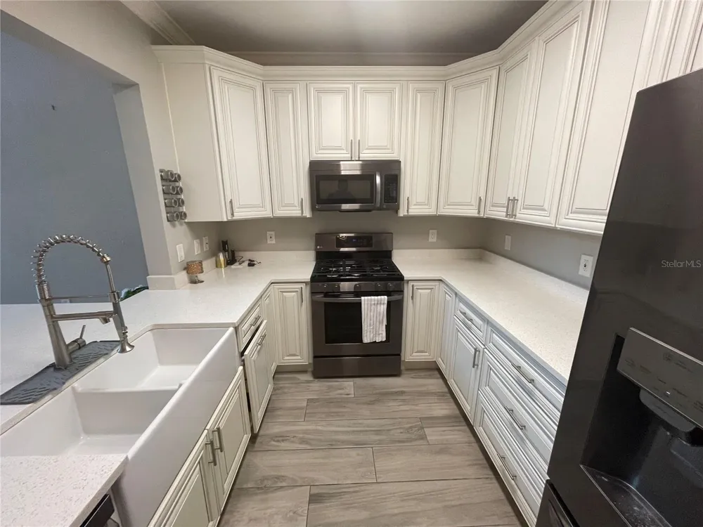 2741 VIA CIPRIANI #916A Clearwater, FL 33764