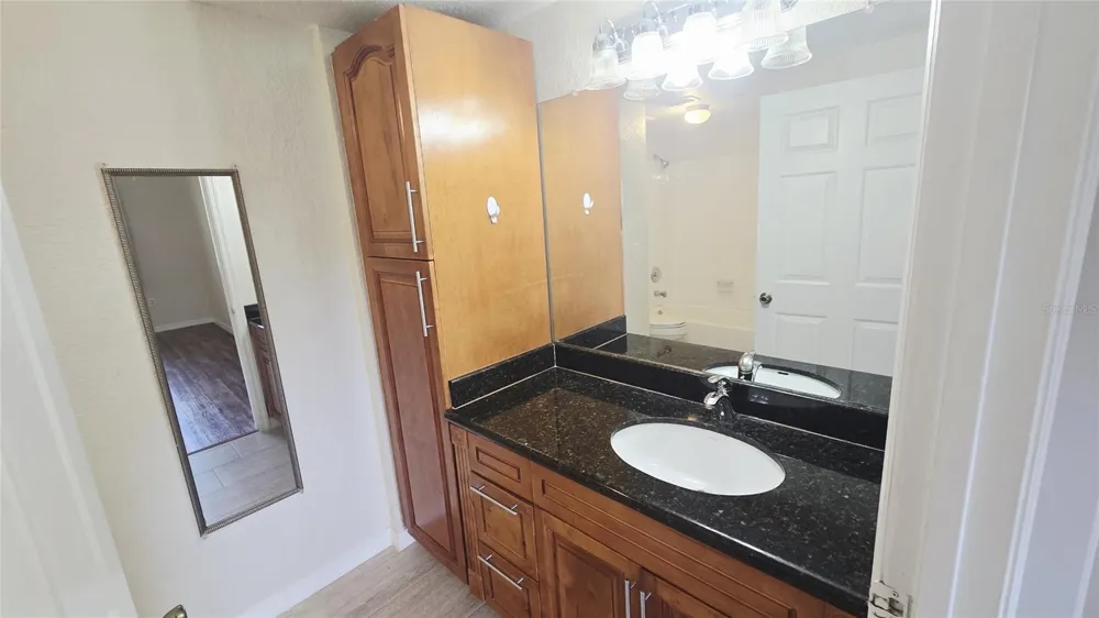 2600 ROBERT TRENT JONES DRIVE #916 Orlando, FL 32835