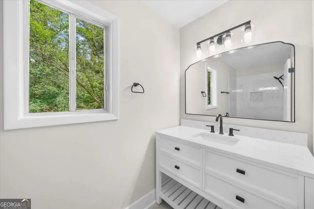 2053 Deerfield RUN Snellville, GA 30078