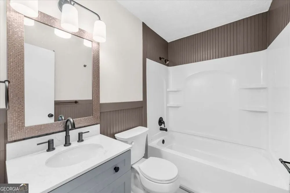 2053 Deerfield RUN Snellville, GA 30078