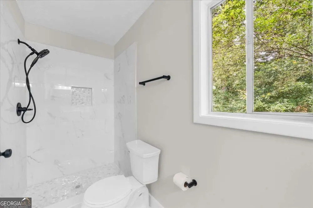 2053 Deerfield RUN Snellville, GA 30078